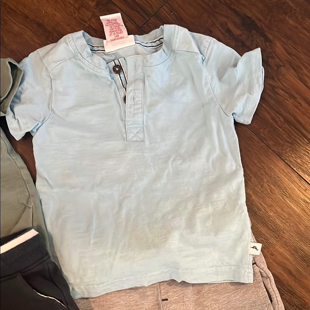 Set of 3 Matching Tommy Bahama Kids Outfits - Picture 4 of 6